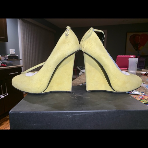 Giuseppe Zanotti Wedged Pump - Picture 7 of 7